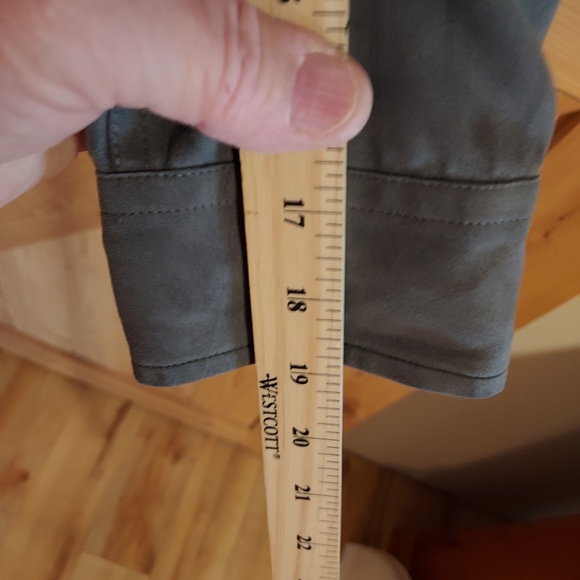 Fieldmaster, Button Down Shirt, Men's Size Large, Long Sleeve, Green Casual. - Picture 7 of 8